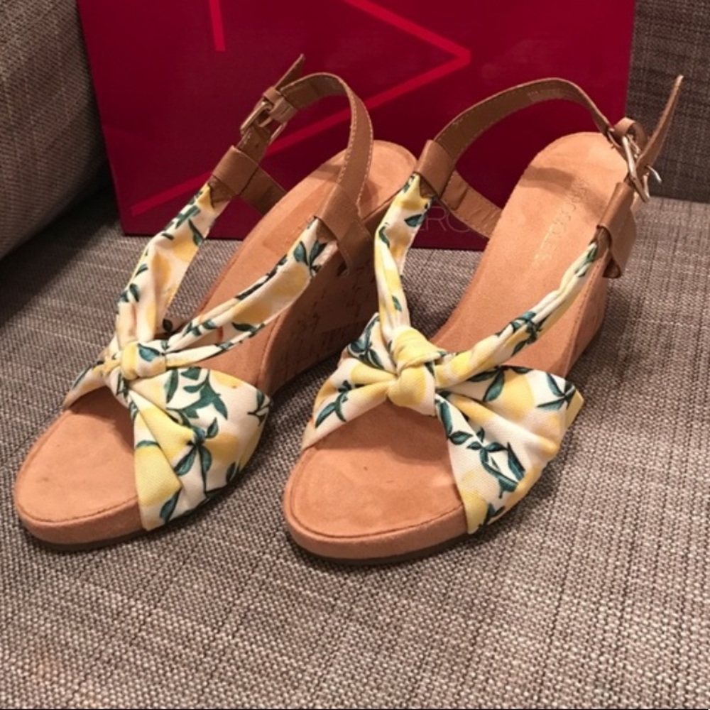 New in box wedges